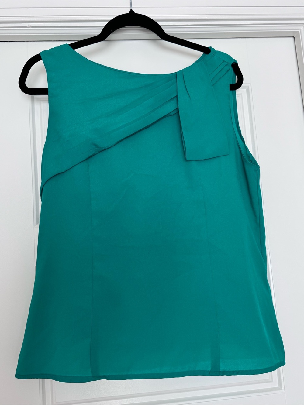 Banana Republic Green Sleeveless Dressy Blouse Size 12 Shell